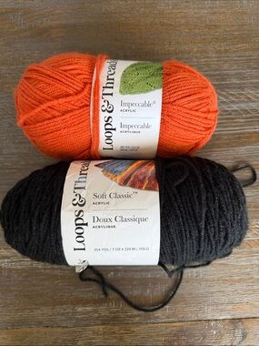 Loops & Threads set of 2 Acrylic Yarn Skeins in Butterscotch and Black
